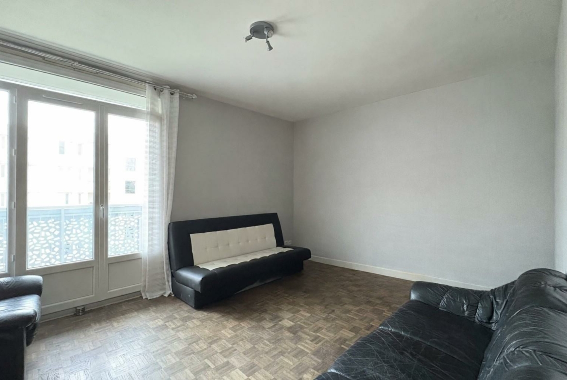 salon_sans_meuble-3819701818686994040