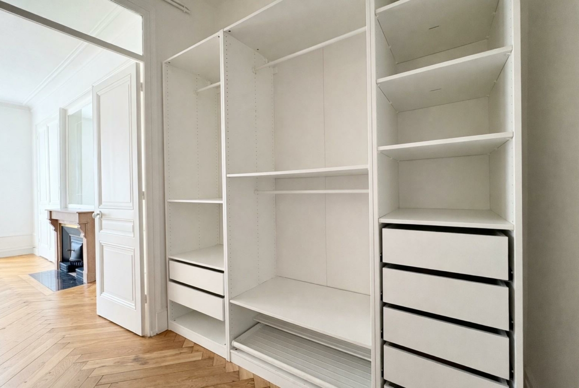 dressing-6385329117321335712