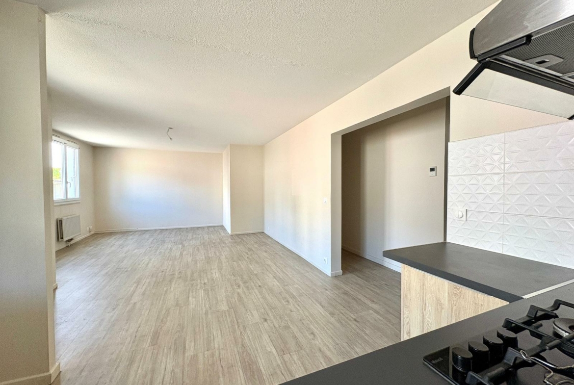 image00019-9564264164280443149